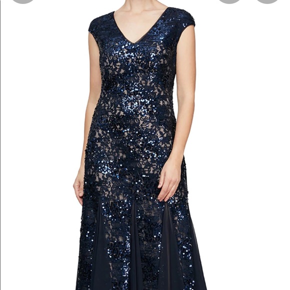 ALEX EVENINGS Women’s 8P Long V-neck Fit N Flare Sequin Gown With Cap sleeve - Picture 1 of 11